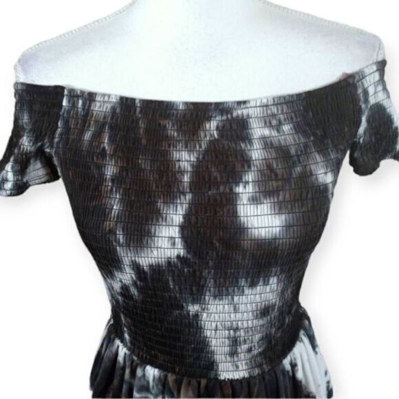 JUSTIFY BLACK & WHITE TIE DYE OFF-THE-SHOULDER DRESS SZ.S EUC. - Picture 2 of 5